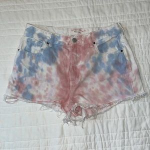Pacsun, high rise festival, denim shorts. Size 28.